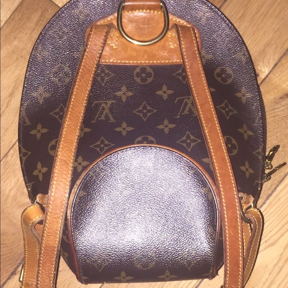 Louis Vuitton Ellipse Backpack - Picture 2 of 8